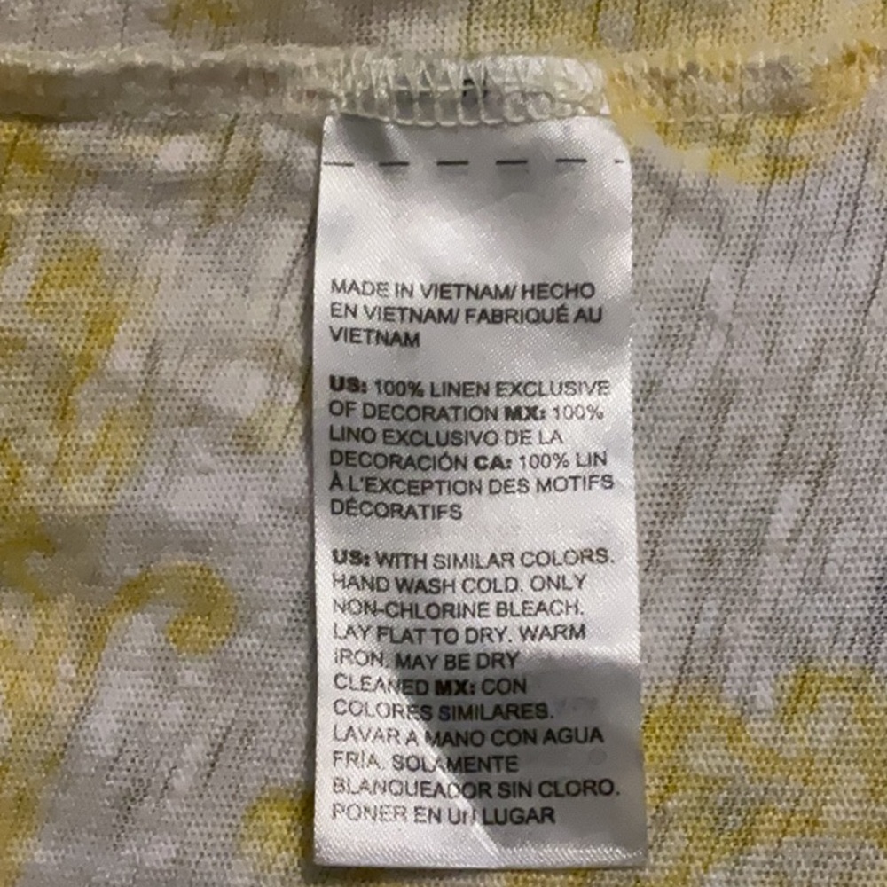 🌱Chico's Yellow and White Floral and paisley linen Women's Top - Picture 4 of 6